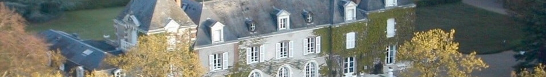 Арендуйте вертолет для экскурсии в Domaine des Hauts De Loire в долине Луары