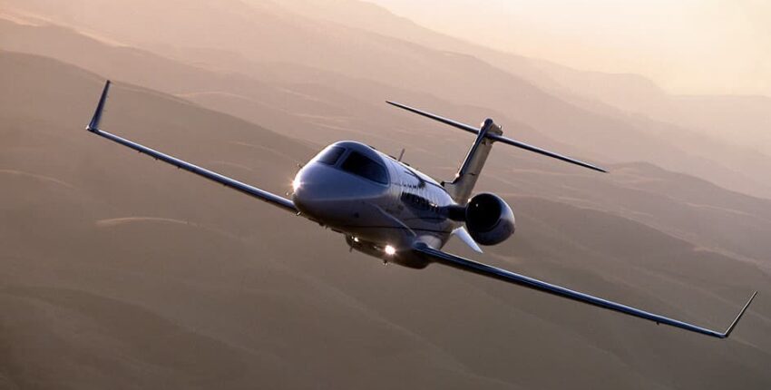 Learjet 40