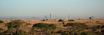**emplacement jet privé - Prairies, acacias, horizon de Nairobi.**