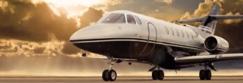 **location jet privé** : Citation VII au coucher du soleil.