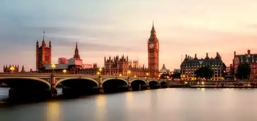 London Bridge au couché de soleil
