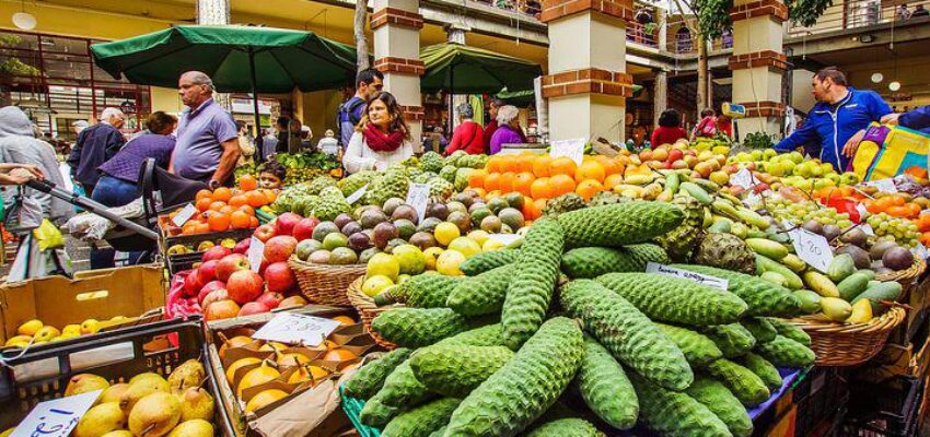 fruits et légumes vendus sur le marché de Funchal à Madère