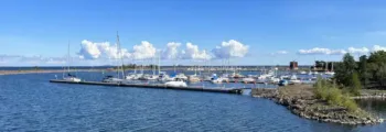 Saint-Sébastien : vue aérienne de la baie en croissant.