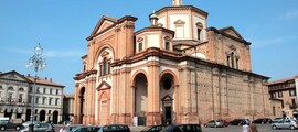 Камери: аренда частного самолета 