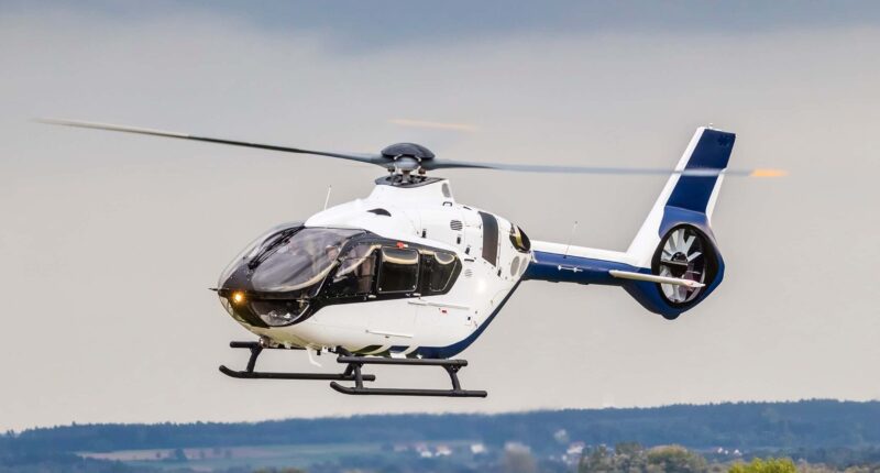 **texte alternatif:** Location jet privé - hélicoptère EC 135 élégance VIP