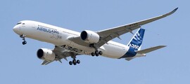 Location jet privé - Cabine d'avion vide, sièges en cuir noir