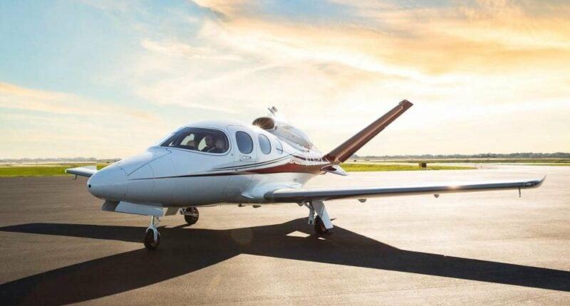 location de jet privé Vision Jet au coucher du soleil